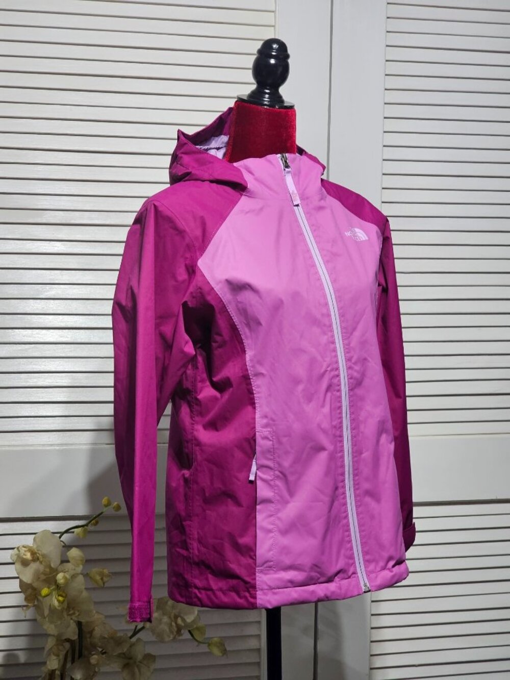 The North Face Girls Youth Pink Magenta Windbreaker Hooded Jacket Sz L14/16 2986 - Picture 2 of 15